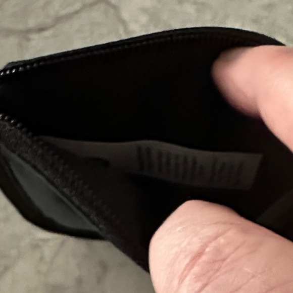 Lululemon Black True Identity Card Case - Picture 5 of 5